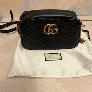 Gucci small GG Marmont shoulder bag